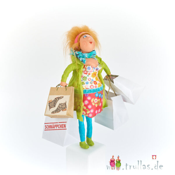 Shopping-Trulla - Merle ist eine handgefertigte Figur aus Pappmachee. Trullas sind Geschenkideen fur Menschen die handgemachte Kunst schätzen.